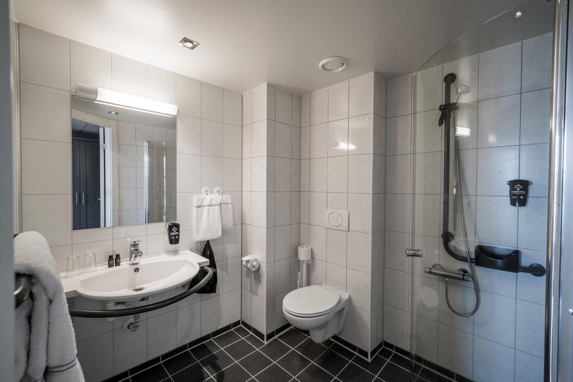 Gloppen Hotell - By Classic Norway Hotels Сандане Номер фото