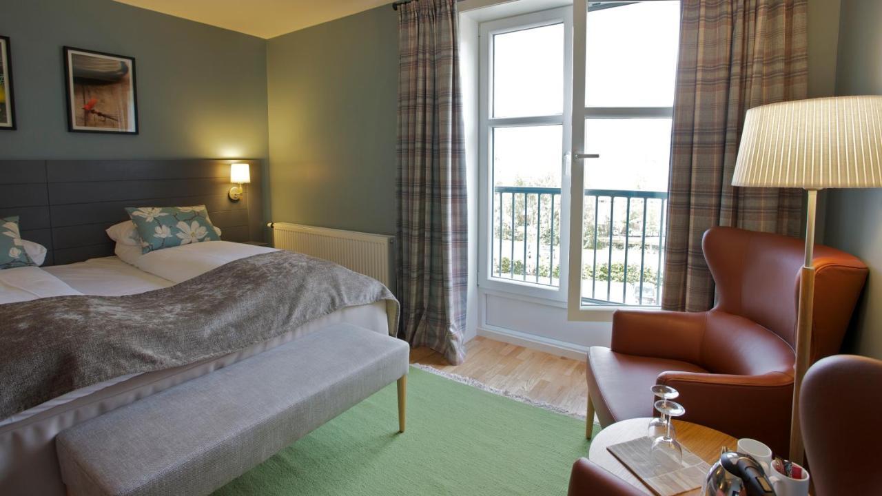 Gloppen Hotell - By Classic Norway Hotels Сандане Экстерьер фото
